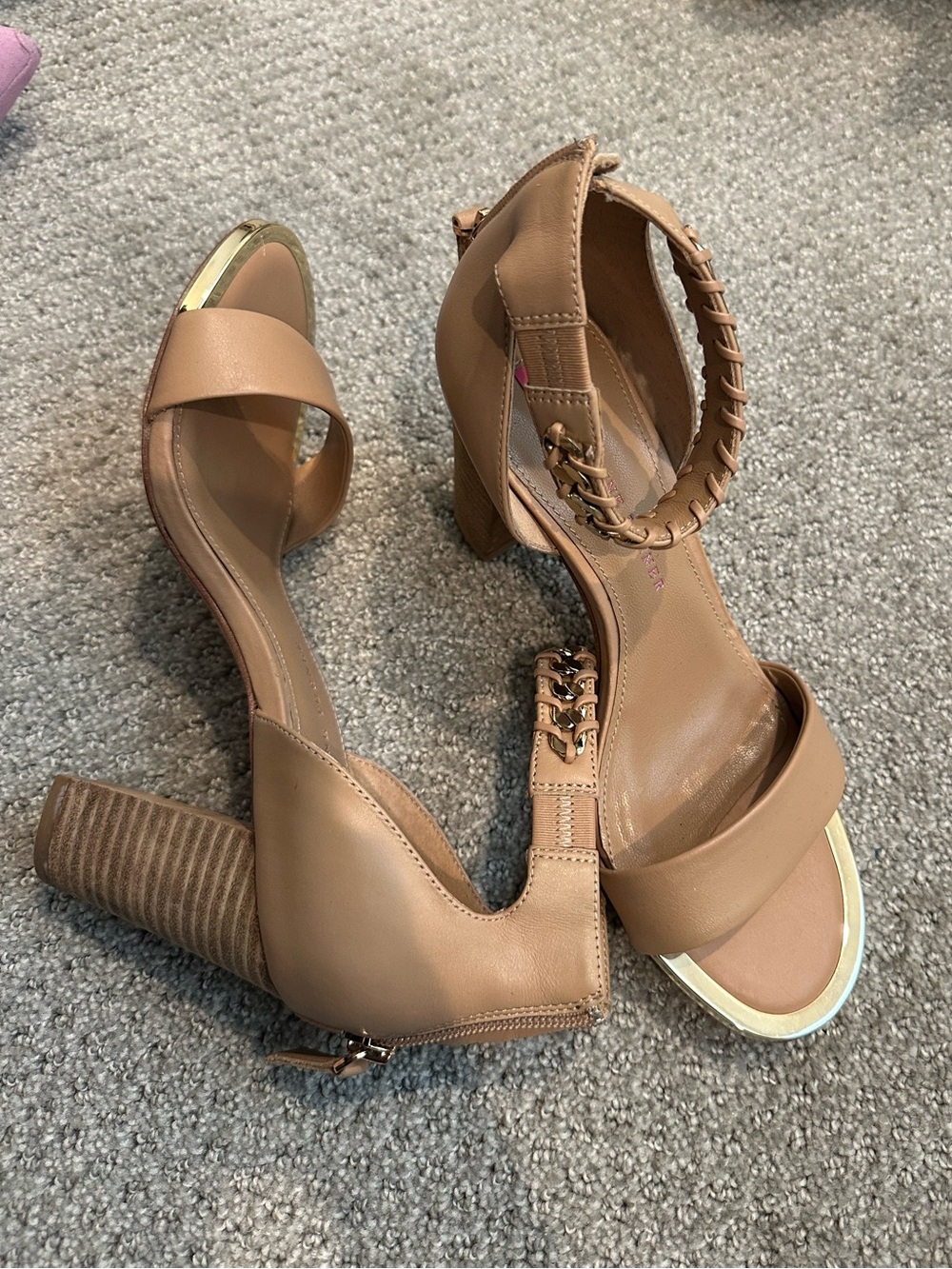 Elaine Turner Tan Block Heel Sandals with Gold Trim